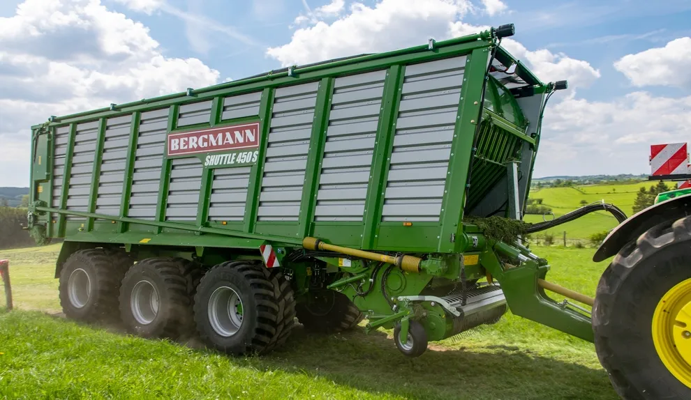 Przyczepa samozbierająca Bergmann SHUTTLE 450 S, Tridem