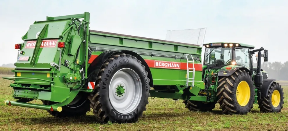 Uniwersalny rozrzutnik niskopodwoziowy Bergmann TSW 2140 E jednoosiowy